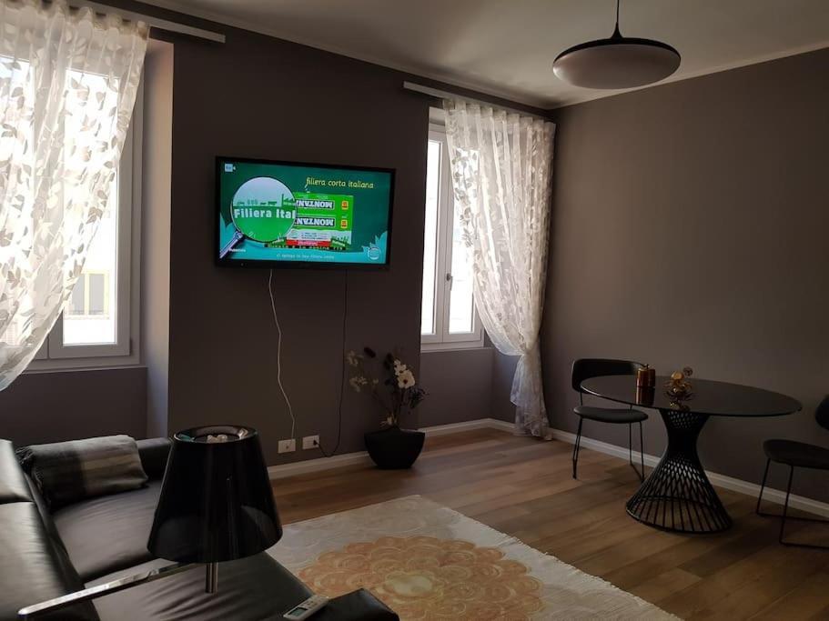 Appartement Still Und Stilvoll Im Stadtzentrum à Trieste Extérieur photo